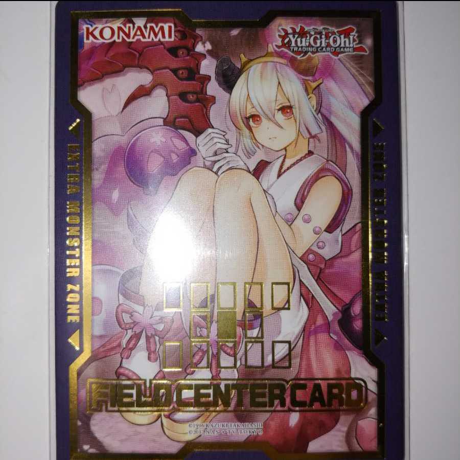 Lowest Price Different Picture Center Card Red Blossoms from Underroot