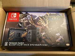 2台新品　任天堂Switch モンスターハンターライズスペシャルエディション
