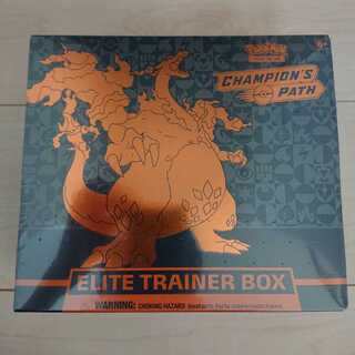 新品 品薄 未開封 チャンピオンズパス エリートトレーナーボックス リザードン