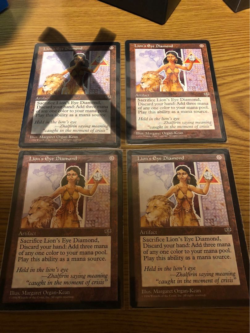 ライオンの瞳のダイアモンド 3枚セット