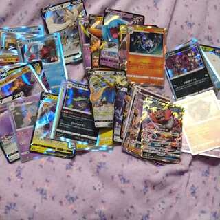 Pokéka r,rr and support cards sold in bulk