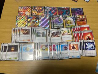 リザードンVMAXデッキ　黒スリーブ付き！！