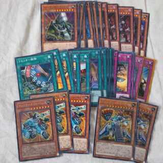 ななな 遊戯王デッキ マシンナーズ