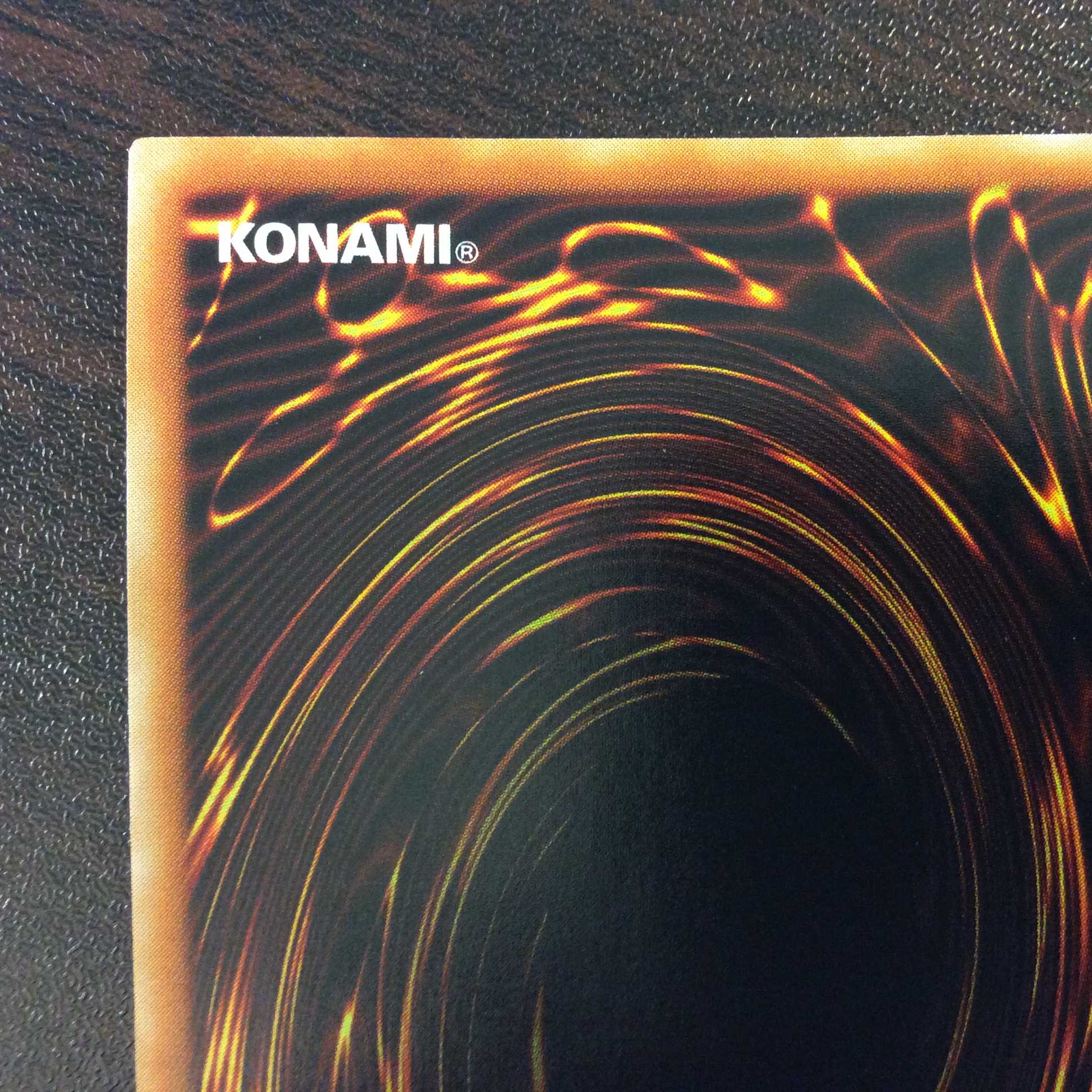 （美品）真紅眼の闇竜　アルティメットレア　レリーフ