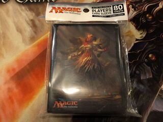 MTGプレイヤーズスリーブ イクサランの相克 光輝の勇者、ファートリ