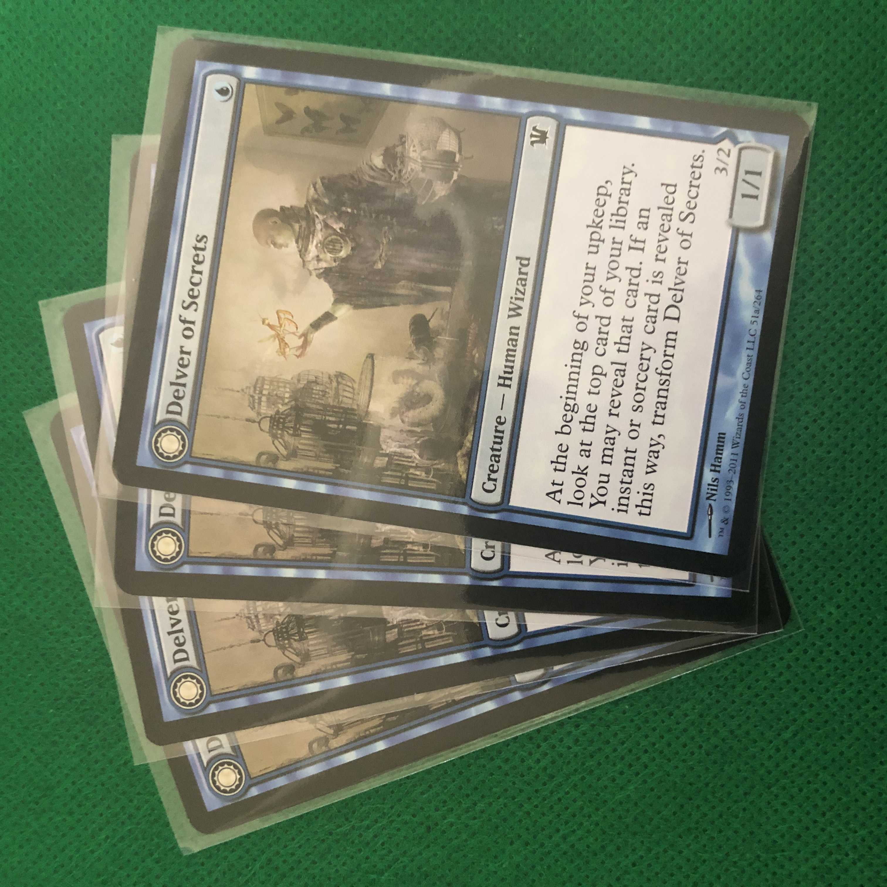 秘密を掘り下げる者 英語版 4枚