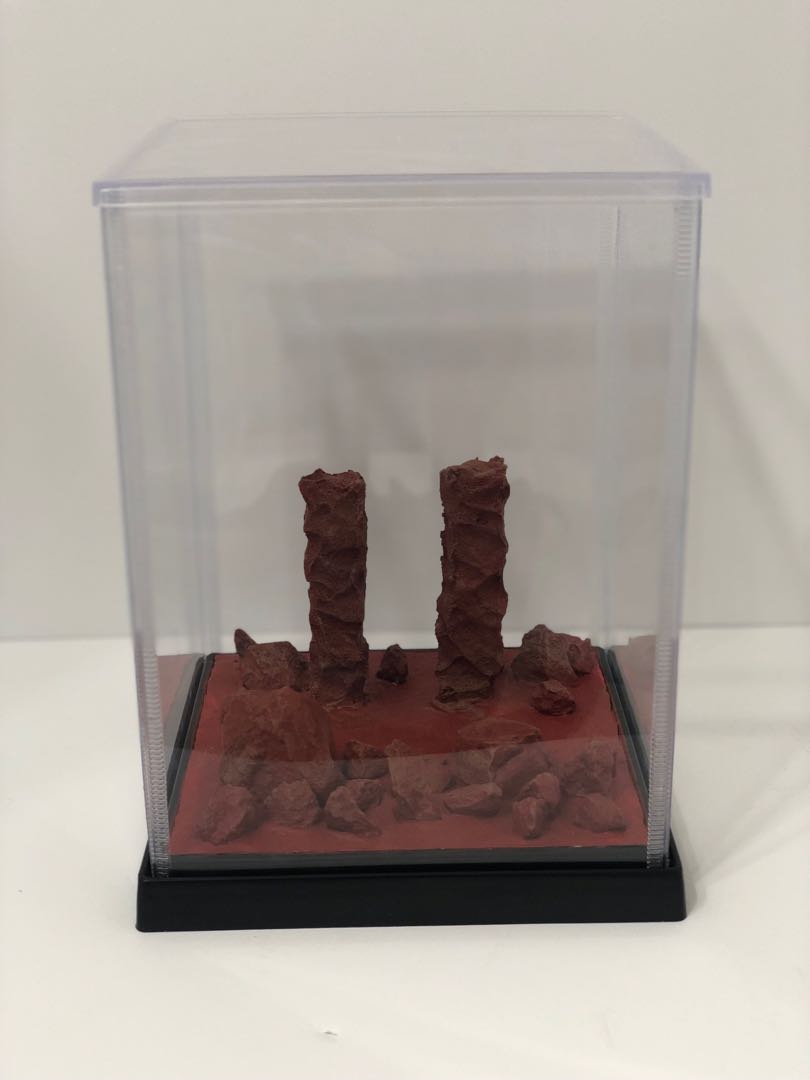 Display case Red rock