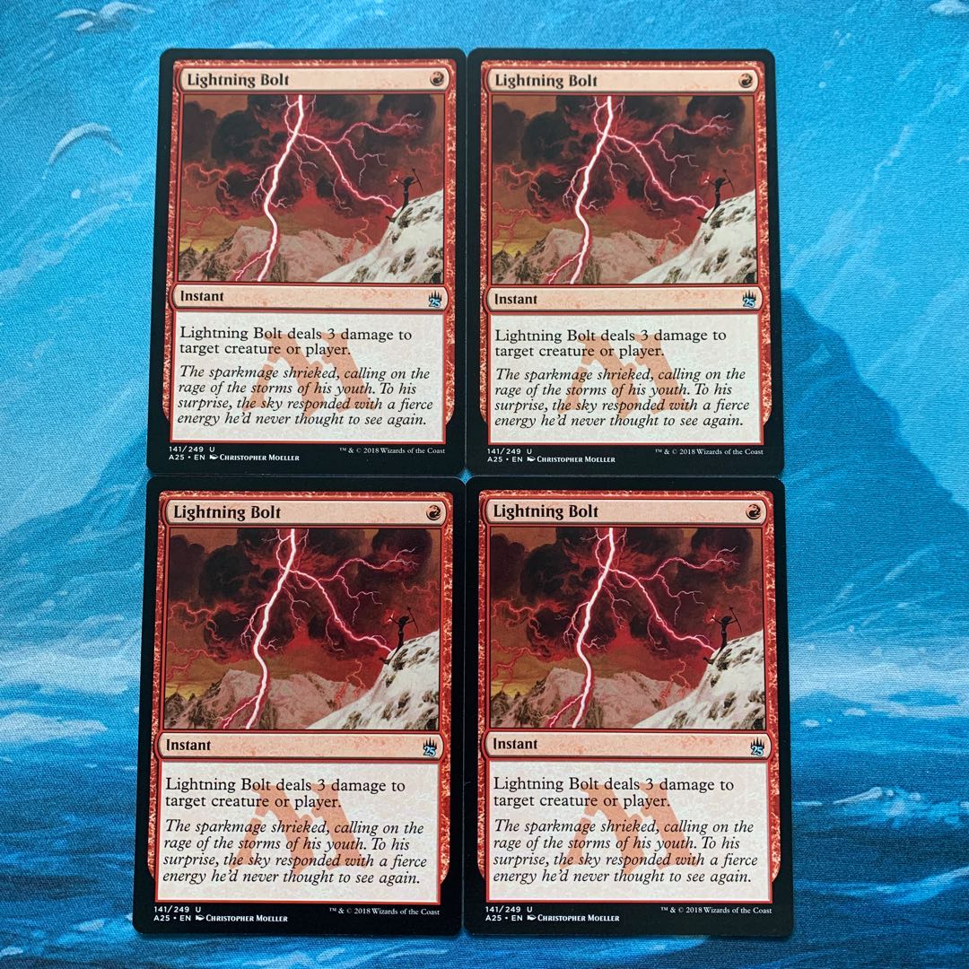 MTG 4 Lightning Bolt