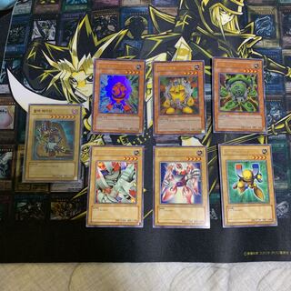 Yu-Gi-Oh! Korean version Black Magician and all 7 other rare cards.