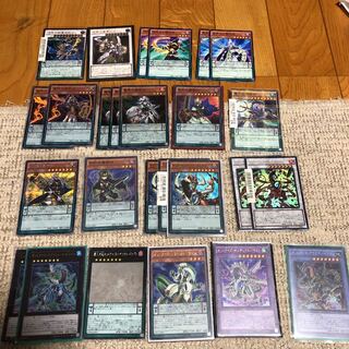 遊戯王　魔術師　オッドアイズ　EM