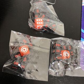 新品未開封　海外　公式　リザードン  ダイス　ダメージカウンター  7個入　3つ