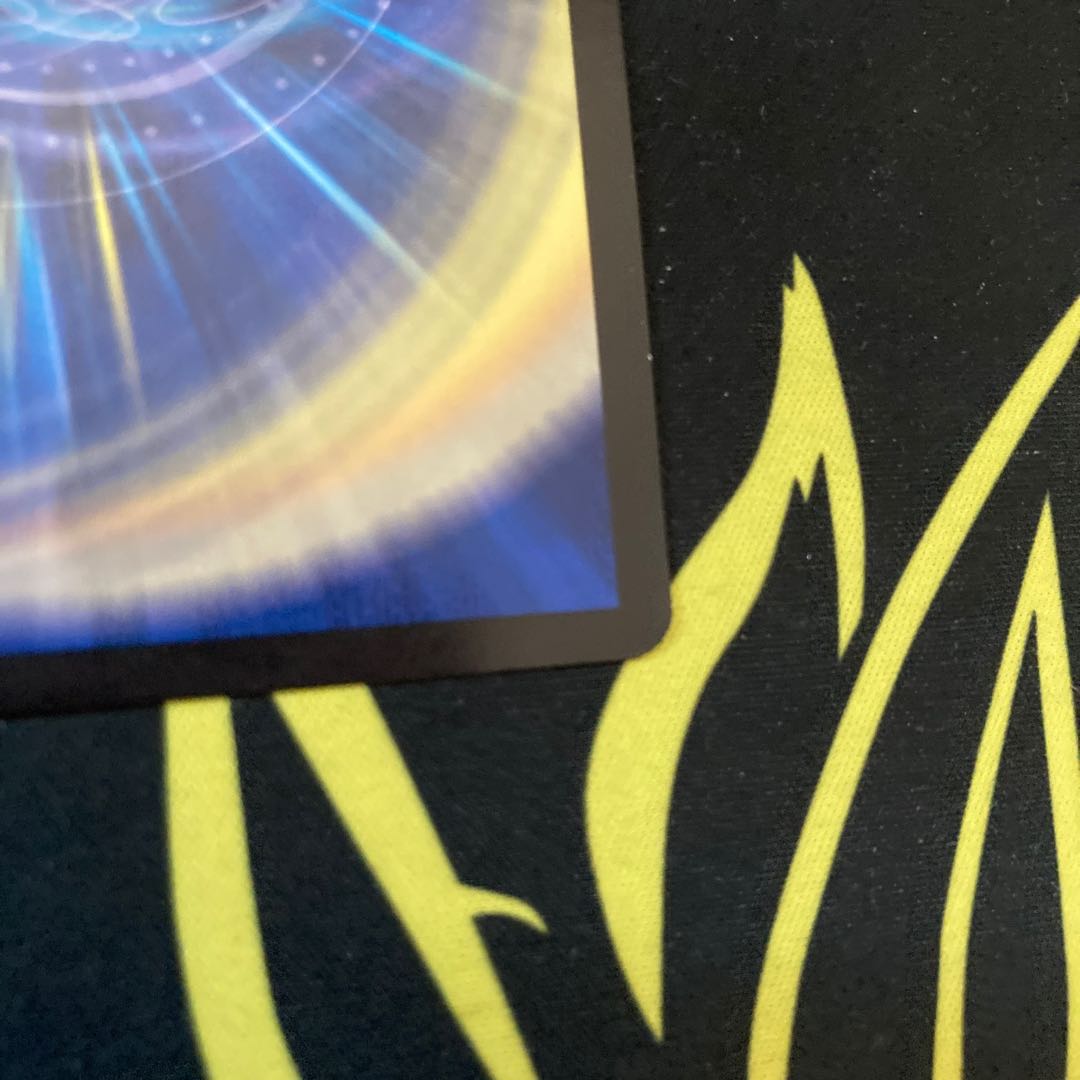 メヂカラ・コバルト・カイザー|アイド・ワイズ・シャッター