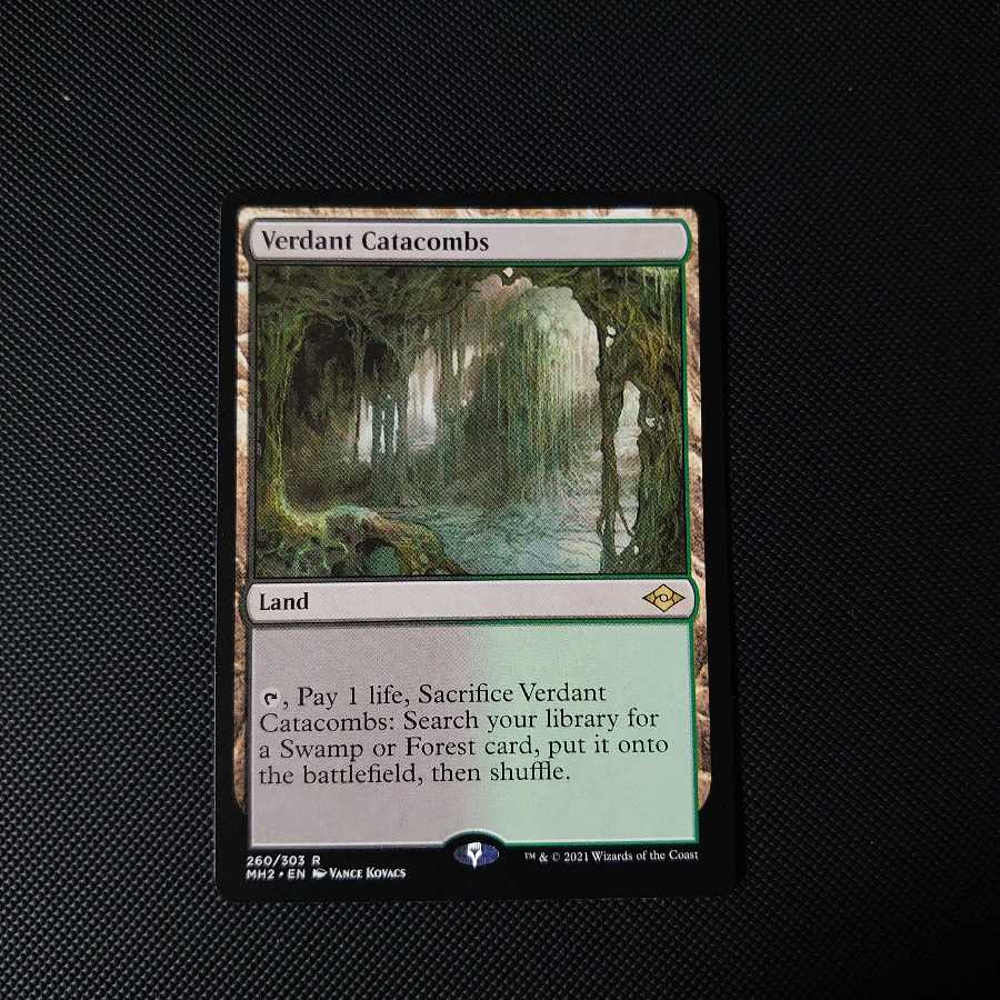 新緑の地下墓地