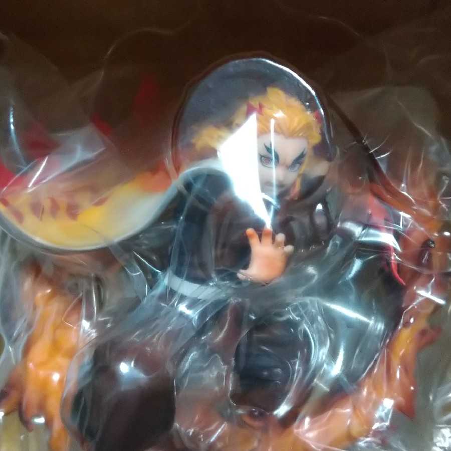 鬼滅の刃、煉獄杏寿郎、フィギア、クリアボトル