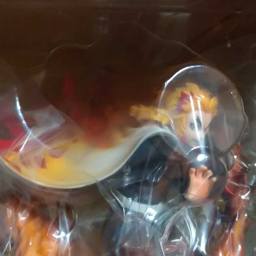 鬼滅の刃、煉獄杏寿郎、フィギア、クリアボトル