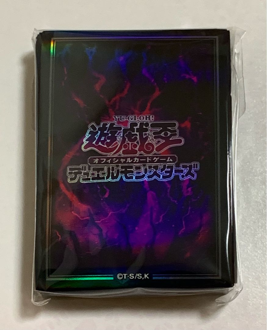 闇属性 スリーブ　未開封