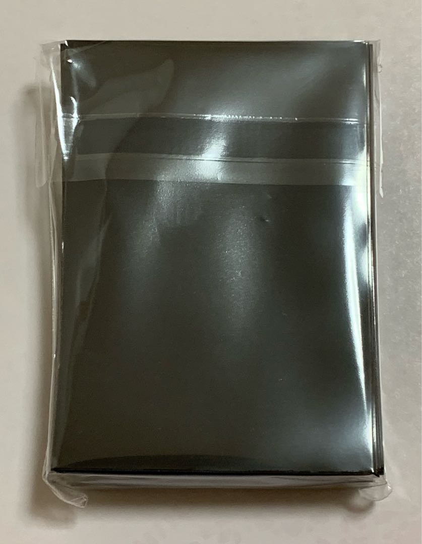 闇属性 スリーブ　未開封
