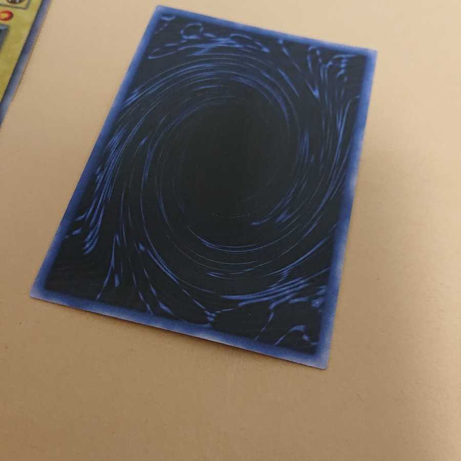 オシリスの翼神竜/オベリスクの巨神兵/ラーの翼神竜、シークレットレア