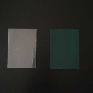 40 transparent and 40 colored sleeves each