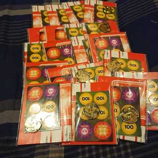 Pokémon Card Game Family Start Deck 20 accessories Pikachu Coins