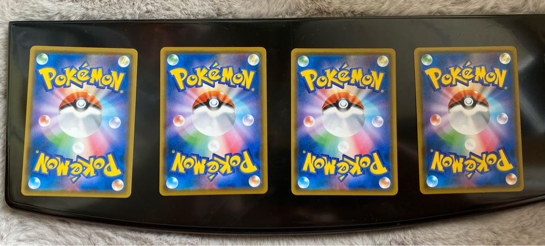 ムンク展　ピカチュウ　イーブイ　モクロー　コダック４枚セット