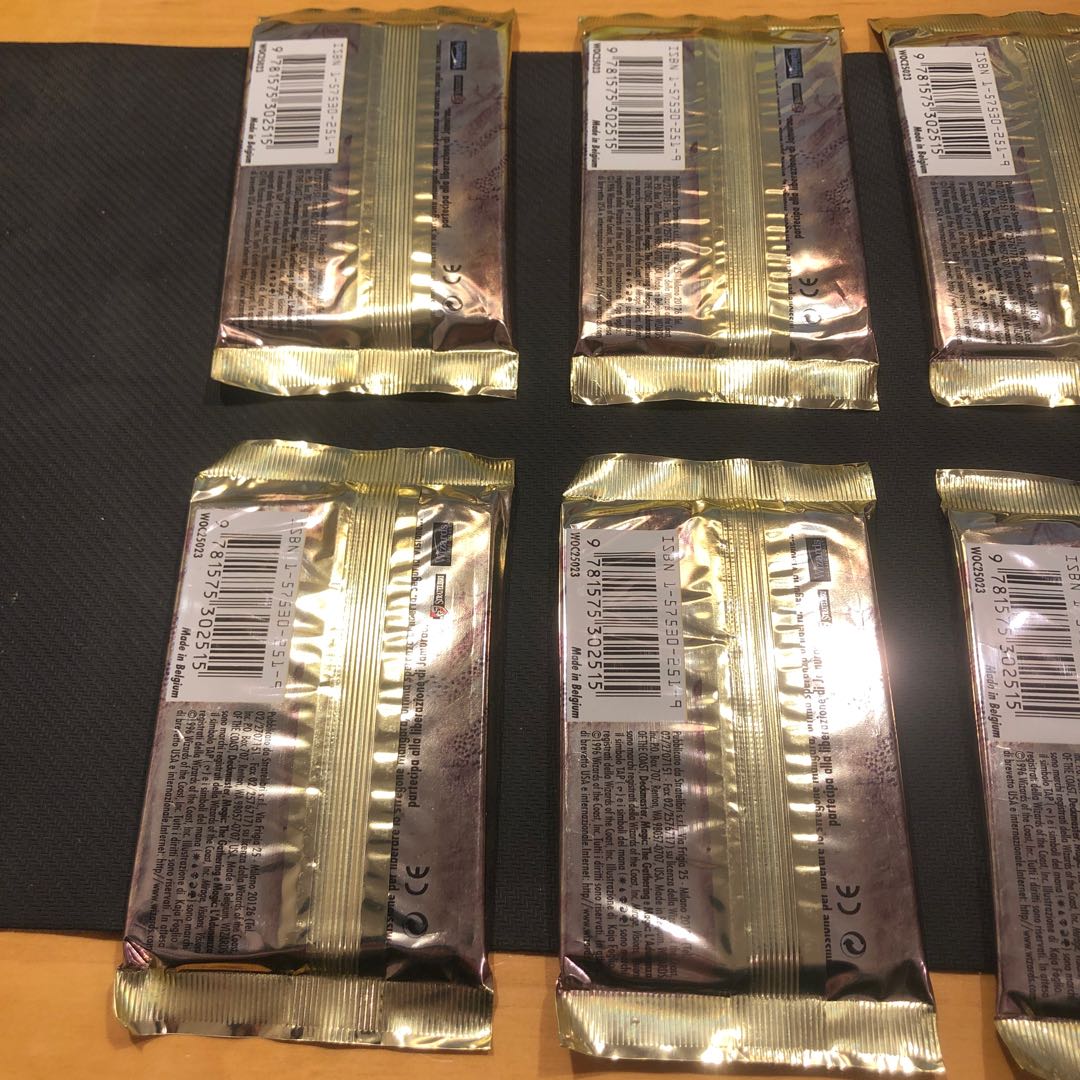 ベータ様 MTG絶版未開封 ビジョンズブースターパックイタリア語版 8パック