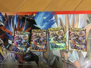 アルカディアス・モモキング