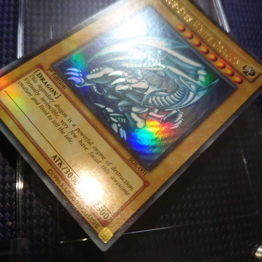 Snubbull Eyes Ho Skull Servant Dragon SDK Blue-Eyes White Dragon English