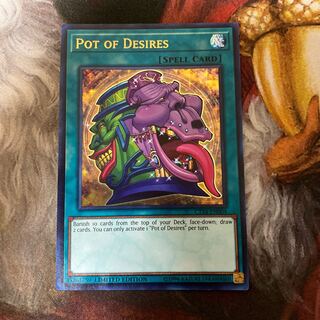 強欲で貪欲な壺 英語版