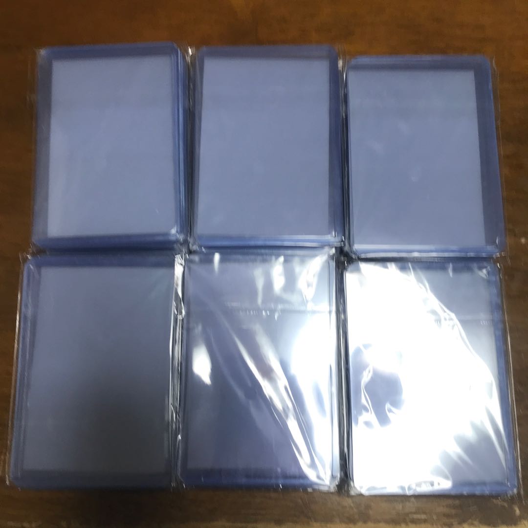 プラスチックカードケース　B8サイズ　カードローダー　プロテクター