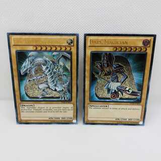 遊戯王　英語版　ブルーアイズ　ブラックマジシャン　レリーフ