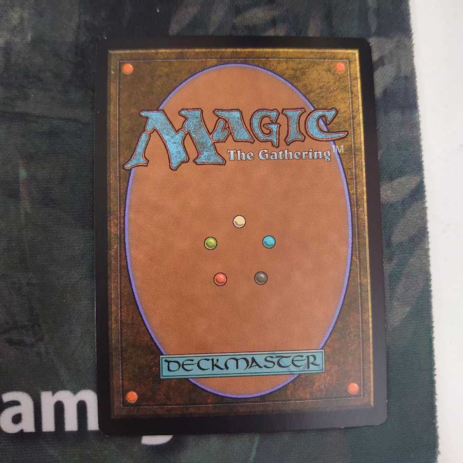 樹木茂る山麓 Foil 英語版