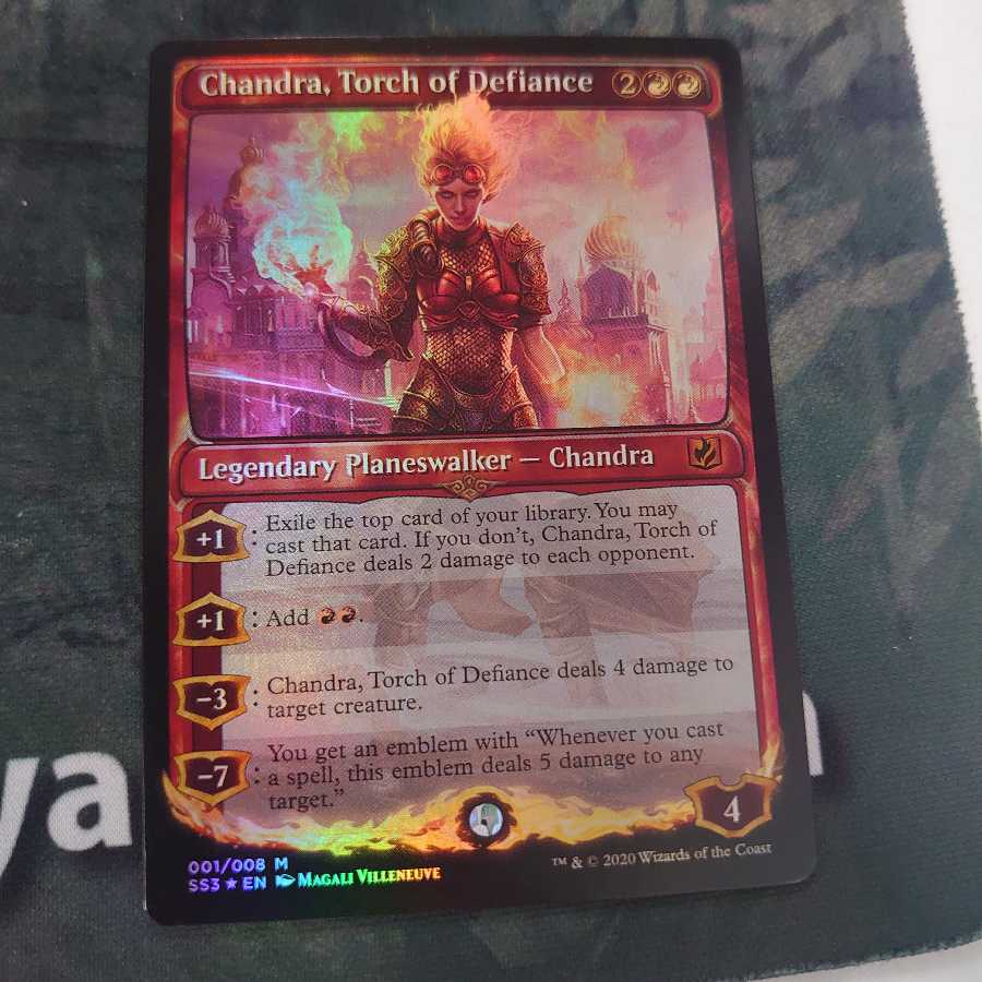 反逆の先導者、チャンドラ Foil スペルブック版 2枚まで