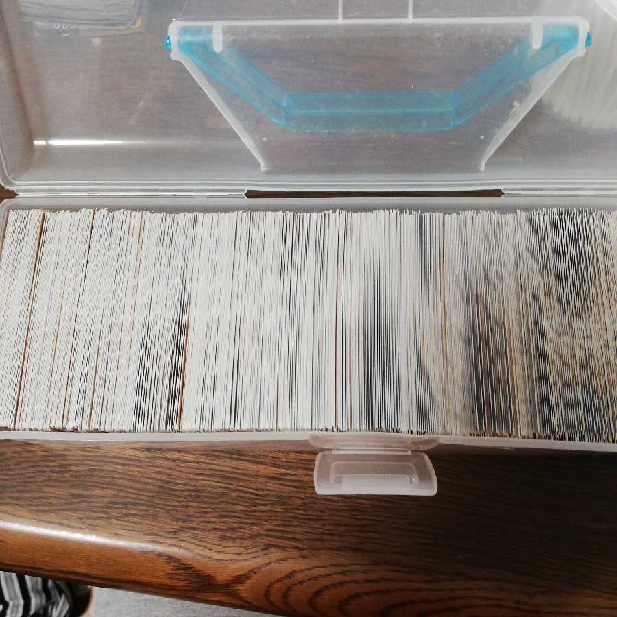 Yu-Gi-Oh! Retired, sold in bulk, over 700 cards