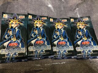 Yu-Gi-Oh! Blue-Eyes White Dragon Legend 4 Pack Unopened Package