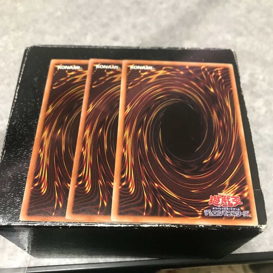 Performapal Odd-Eyes Dissolver 3 normal pieces