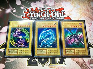 【初期ウルトラ3枚セット】ブラックマジシャン　青眼の白龍　真紅眼の黒竜