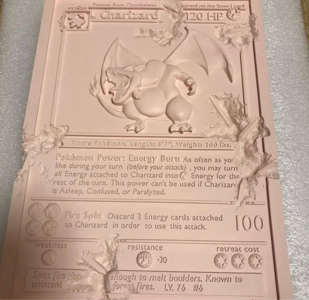 Limited to 500 pieces worldwide] Daniel Arsham Charizard + Model Design Card Japan Version