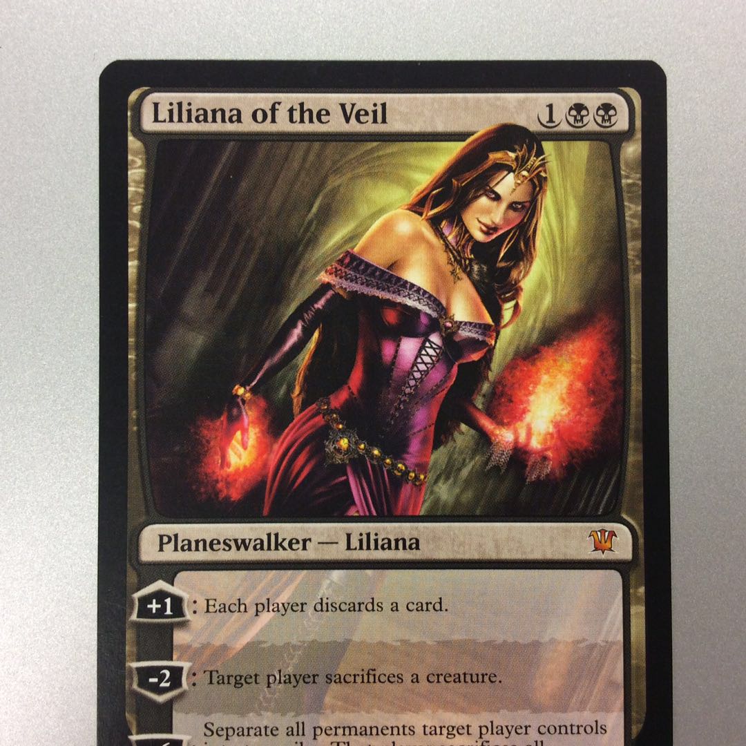 (微キズ)ヴェールのリリアナ/Liliana of the Veil ISD 1枚