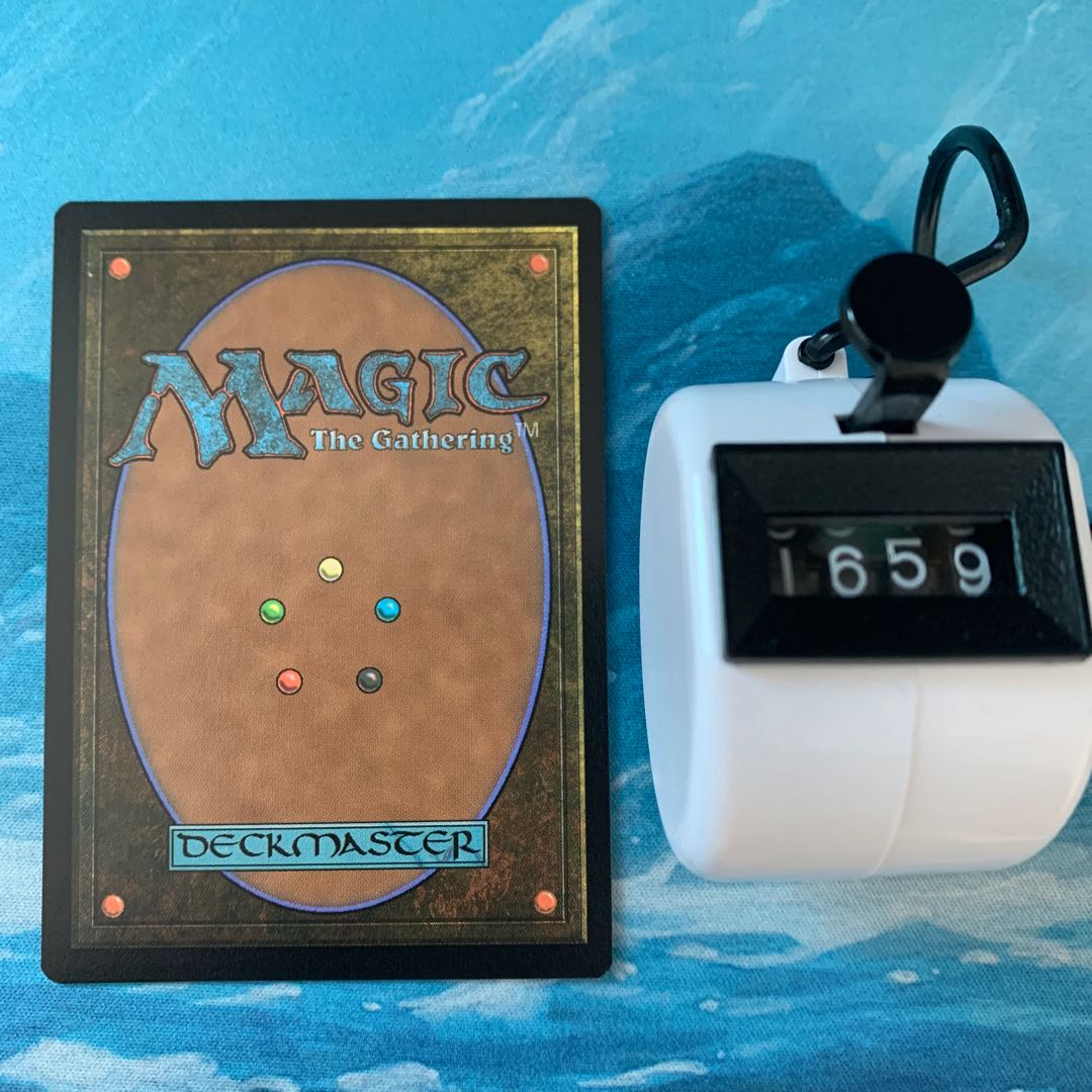 MTG 4-card Rampaging Brontodon