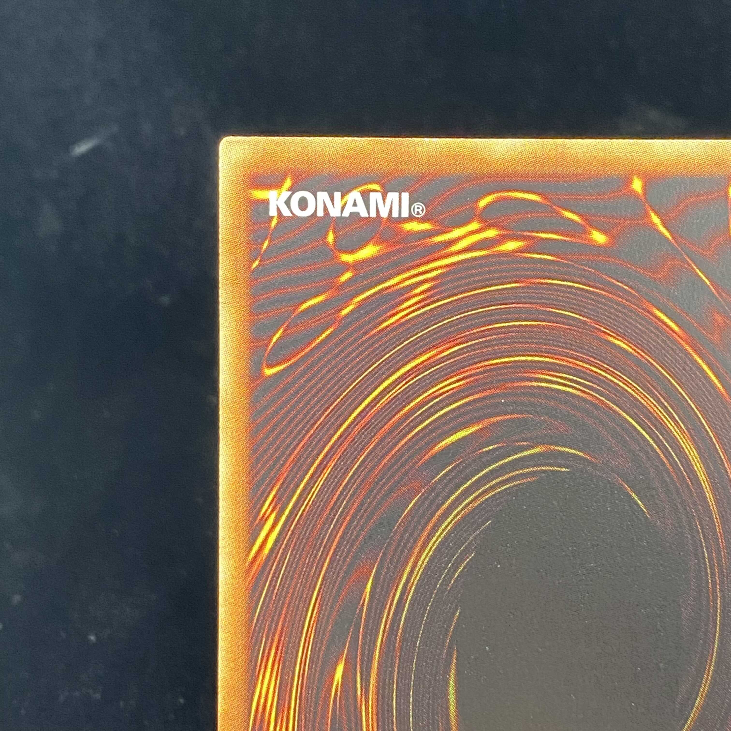 ブラック・マジシャン・ガール ホログラフィックレア アジア版