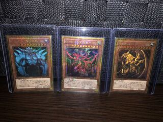 オシリスの天空竜　ラーの翼神竜　オベリスクの巨神兵　ミレニアムゴールドレア