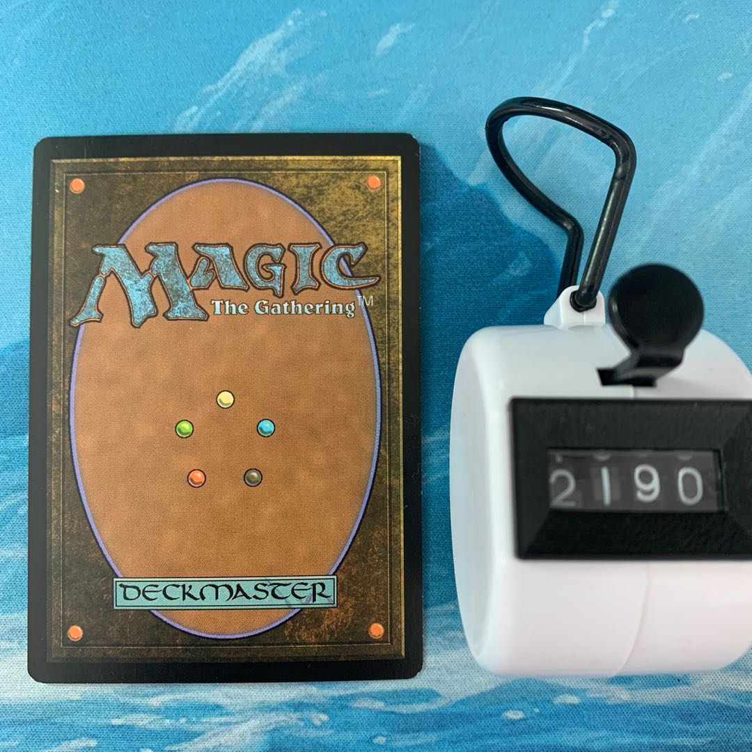 MTG foil Squadron Hawk