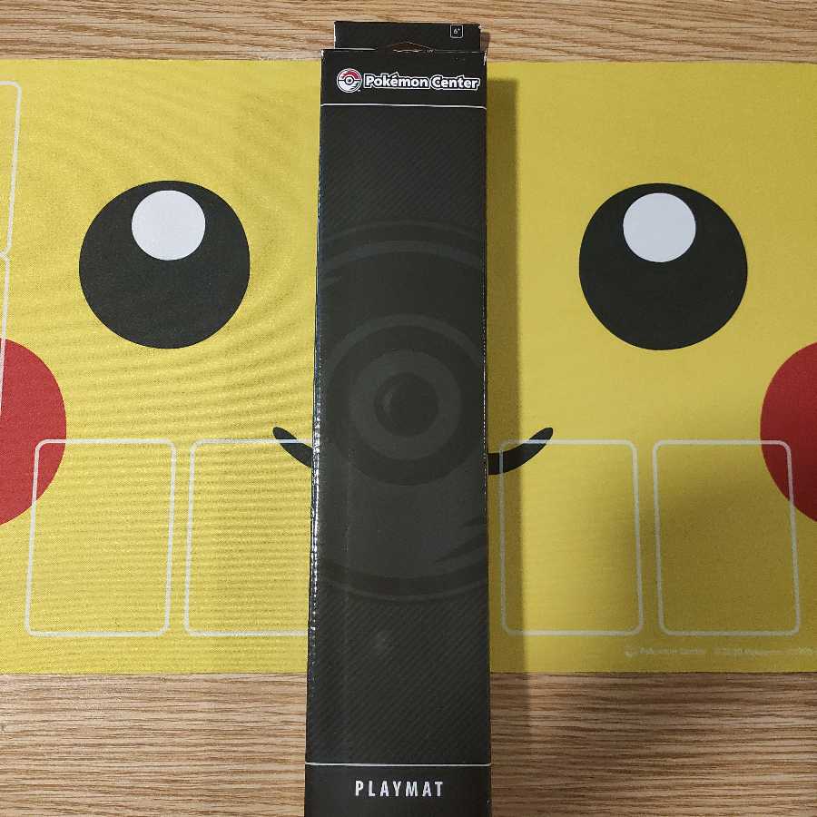 Umi Gaiban Buiz Dot Pattern Playmat