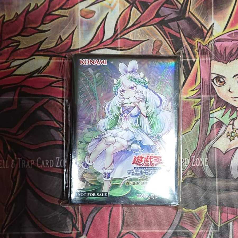 【超希少・未開封】遊戯王 公式 クラリアの蟲惑魔 アジア 台湾限定 スリーブ