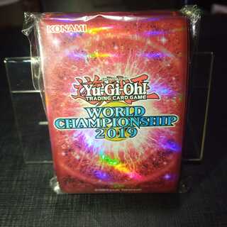 WCS2019 公式赤スリーブ　未開封100枚入り