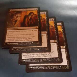 4 copies of Heartless Summoning