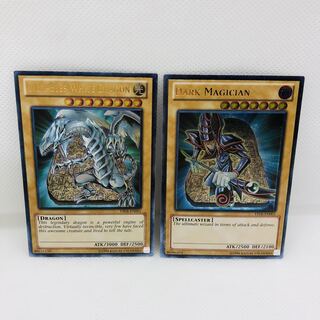 遊戯王　英語版　 青眼の白龍　ブラックマジシャン　レリーフセット