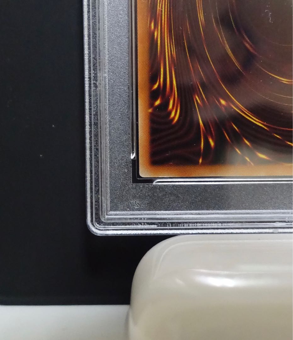 Dragon Knight Black Magician Girl Different picture Prismatic Secret PSA10