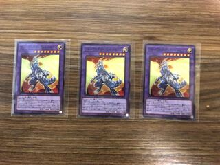 遊戯王　ブルーアイズ・タイラント・ドラゴン　SR3枚